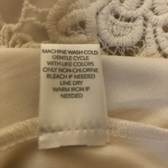 Coldwater Creek - Cream colored lace top - Picture 8 of 8
